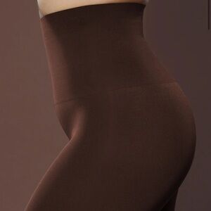Nearly Naked Shaping High Waist Short